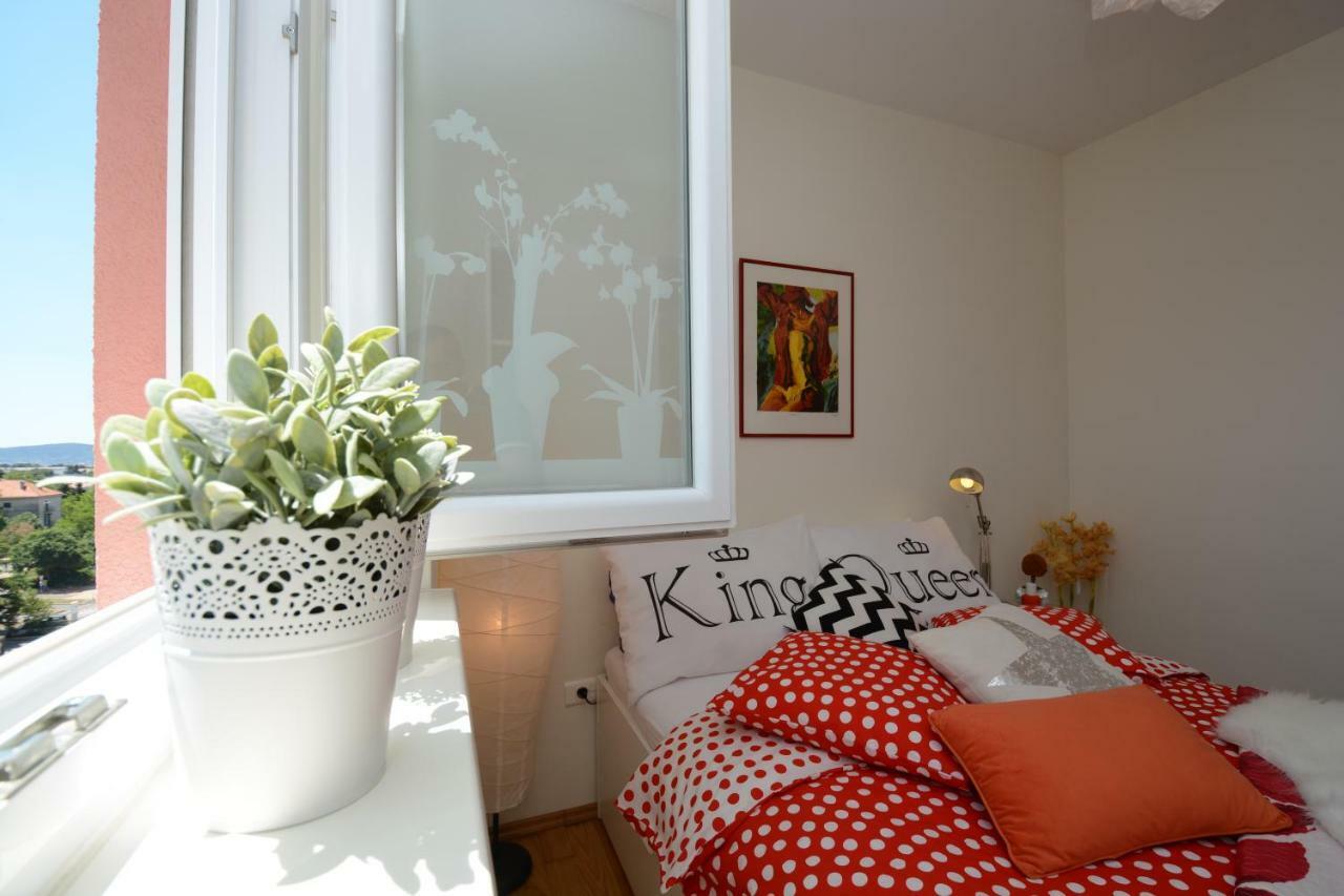 Apartment Vacation In Zadar - Mirna Exterior foto
